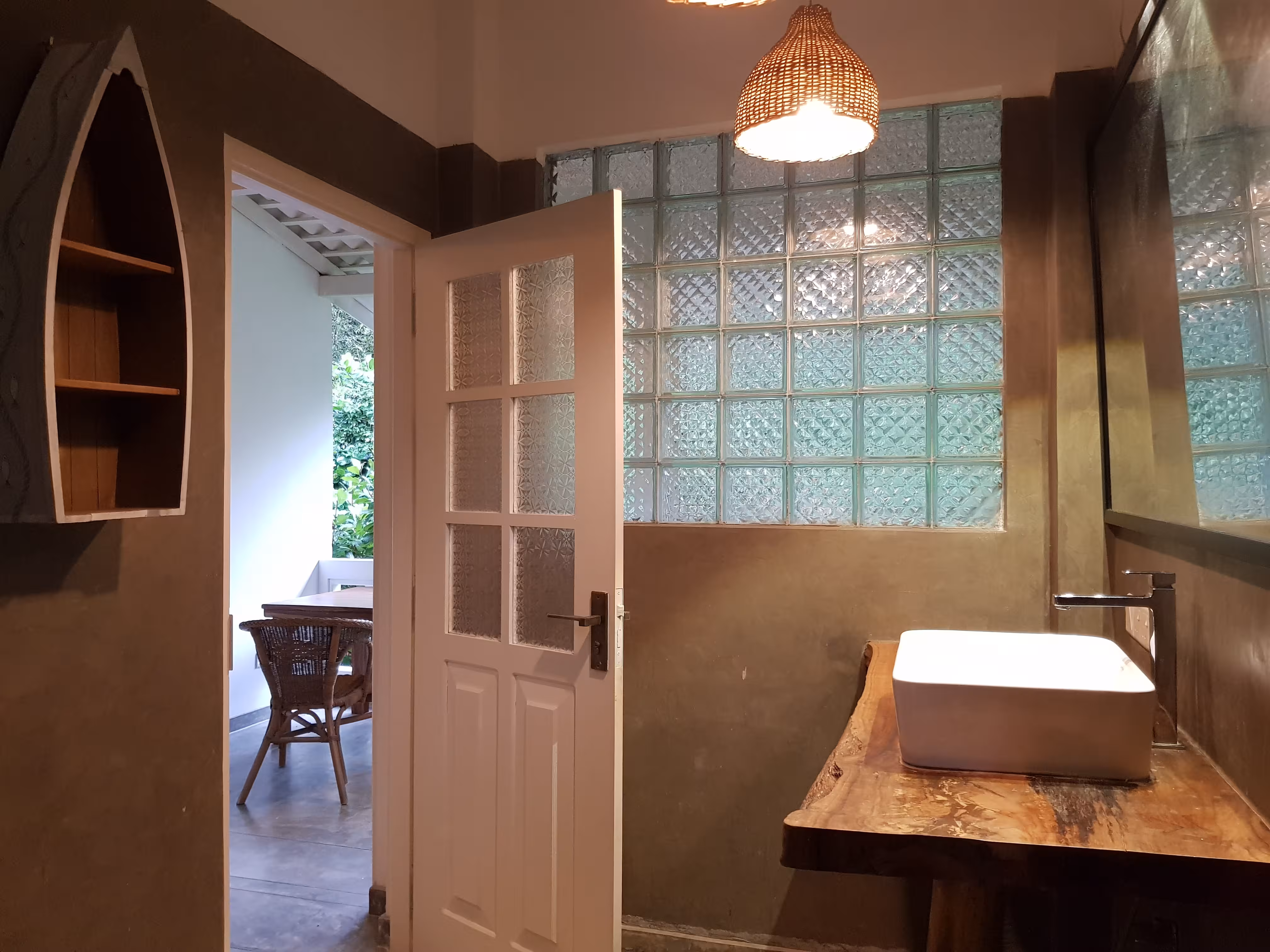 Peacock Choice — 75 m² apartment at Jungle Joy Villa, Unawatuna (2 of 3)